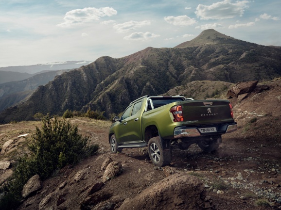 V Los Cabos v Mexiku byl dnes večer oficiálně zahájeno uvedení nového pickupu Peugeot Landtrek na latinskoamerický trh.