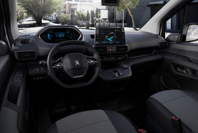 Peugeot Partner, jehož jednotlivé generace se setkaly s obchodním úspěchem a získaly řadu ocenění včetně titulu International Van of the Year 2019, byl od svého uvedení na trh v roce 1996 vyroben ve 2