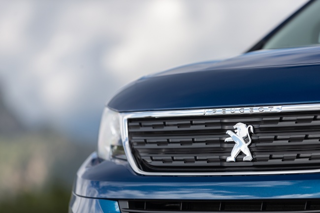 Peugeot Finance - financování nového i ojetého vozu Peugeot - osobní i užitkové vozy